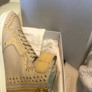 Versace men’s sports shoes🔥🔥🔥🔥🔥🔥🔥🔥